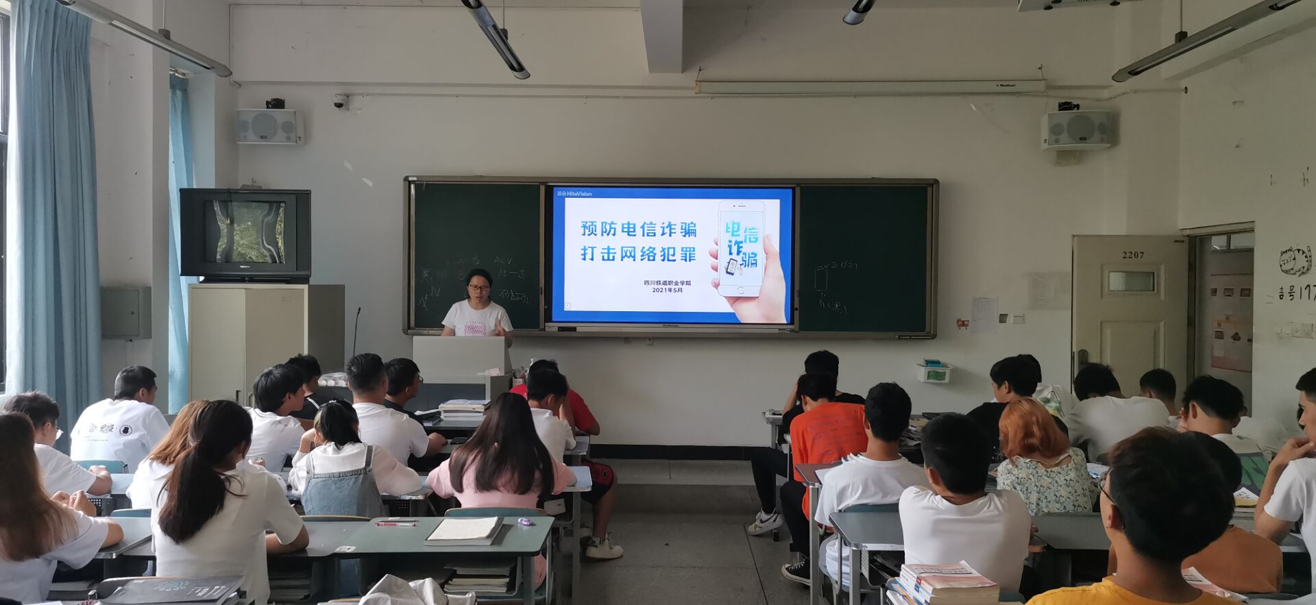91F0535994A160AB657FA2E53261CDDE.jpg