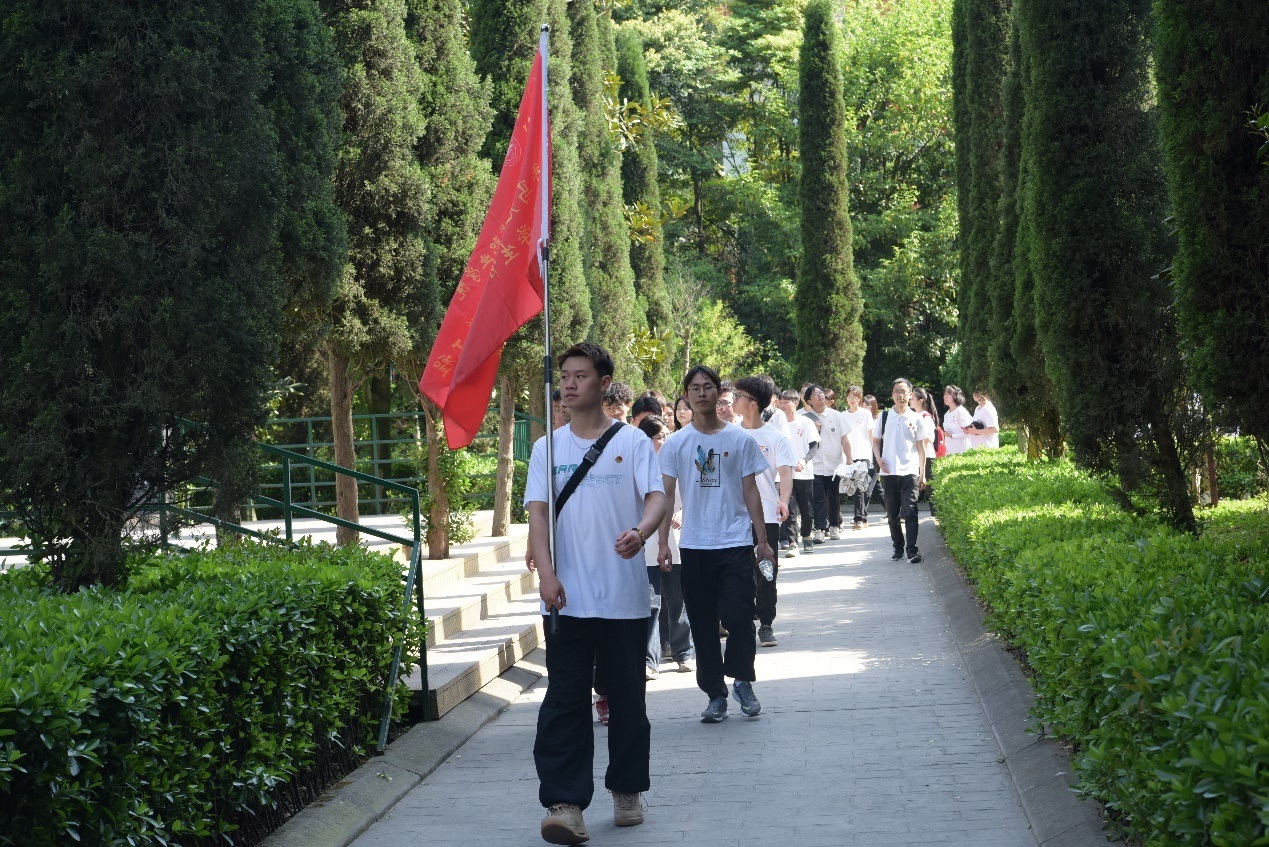 图片 2.jpg 图片 2.jpg
