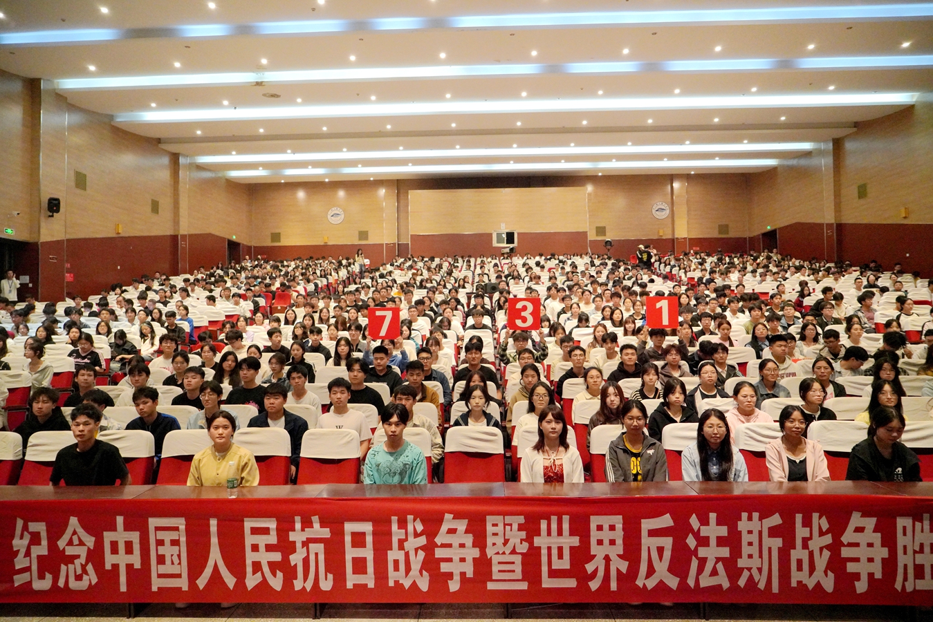 微信图片_20251027215001_副本.jpg